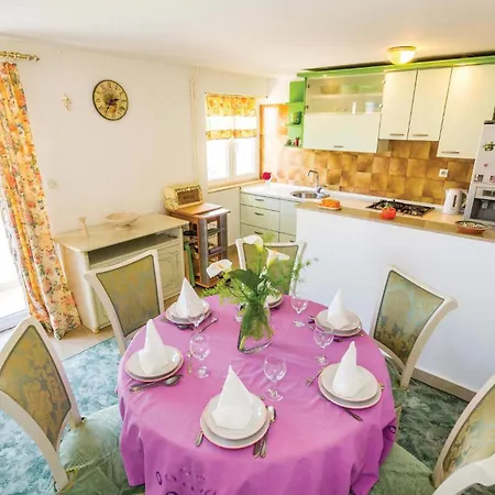 Διαμέρισμα 3 Bedroom In Barbat *