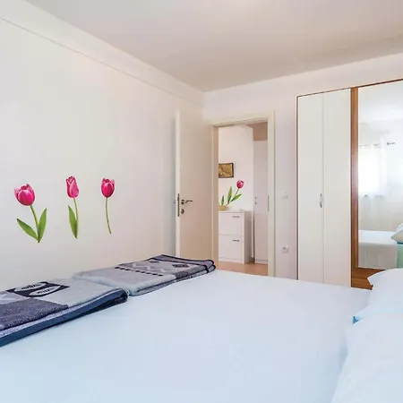 Διαμέρισμα 3 Bedroom In Barbat *